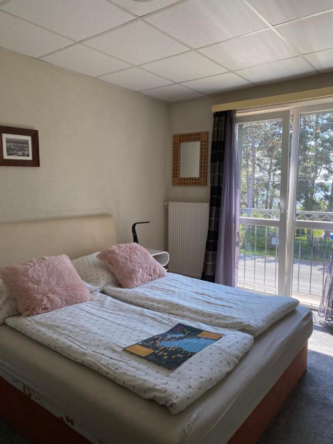 Panzio Tata Bed and Breakfast Exteriör bild